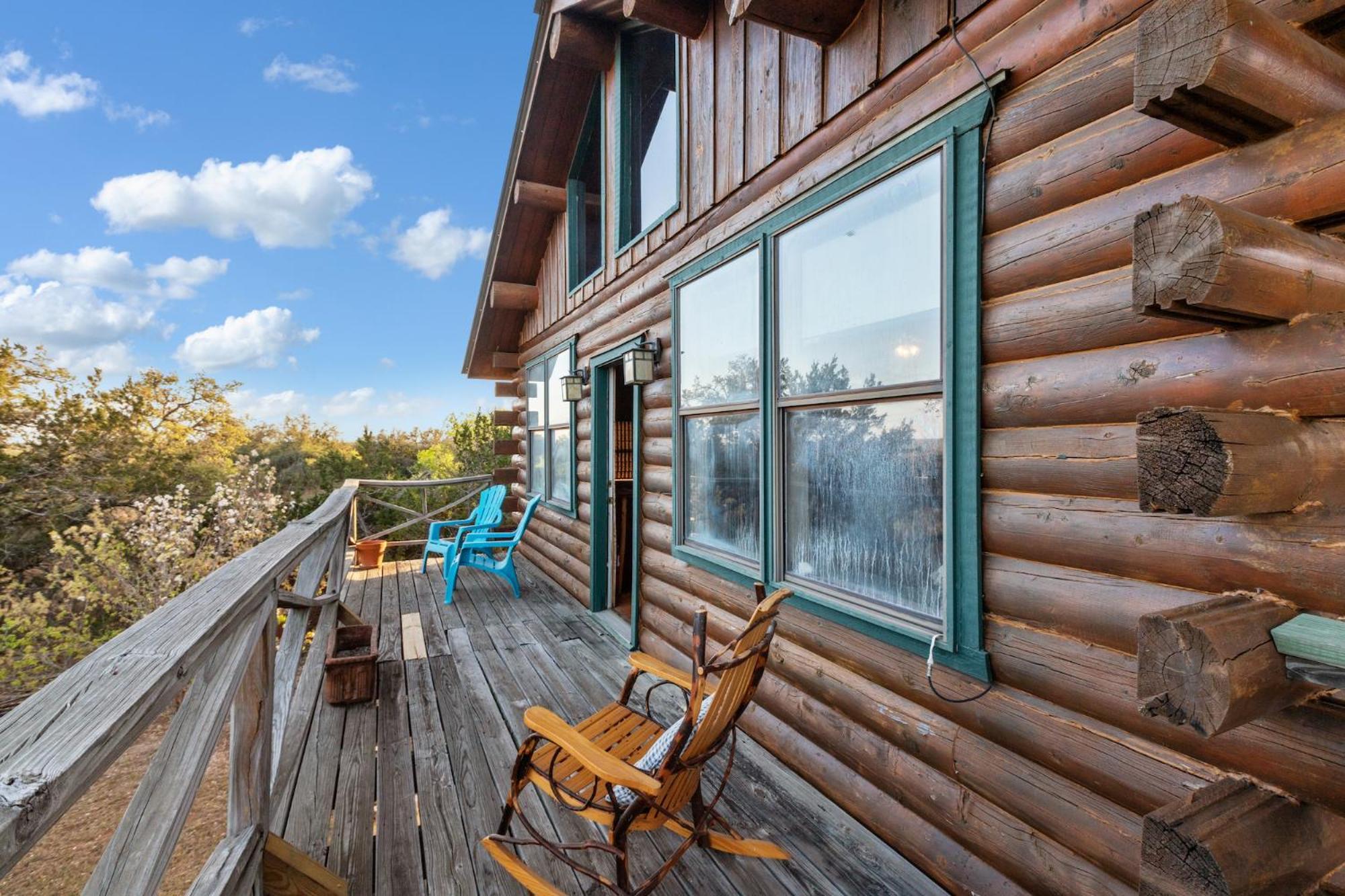 Mighty Oak Log Cabin Fredericksburg Exterior photo